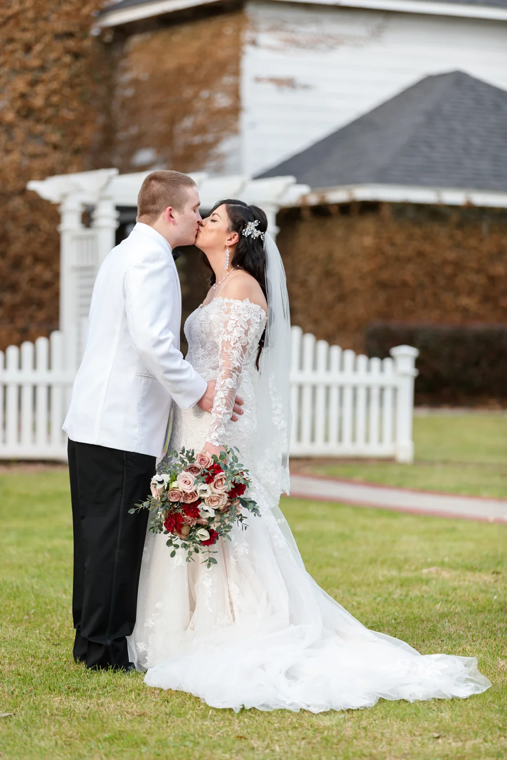Ashelynn Manor wedding photograph