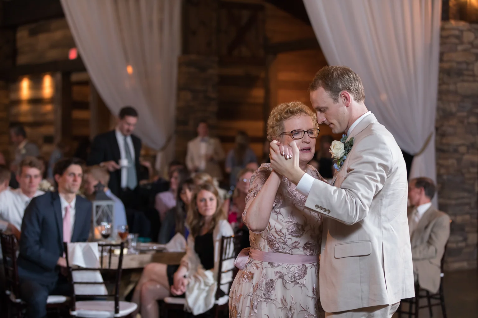 Big Sky Barn wedding photograph